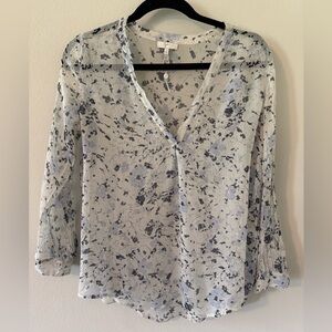 🌬️ Airy Blue and White Joie Top